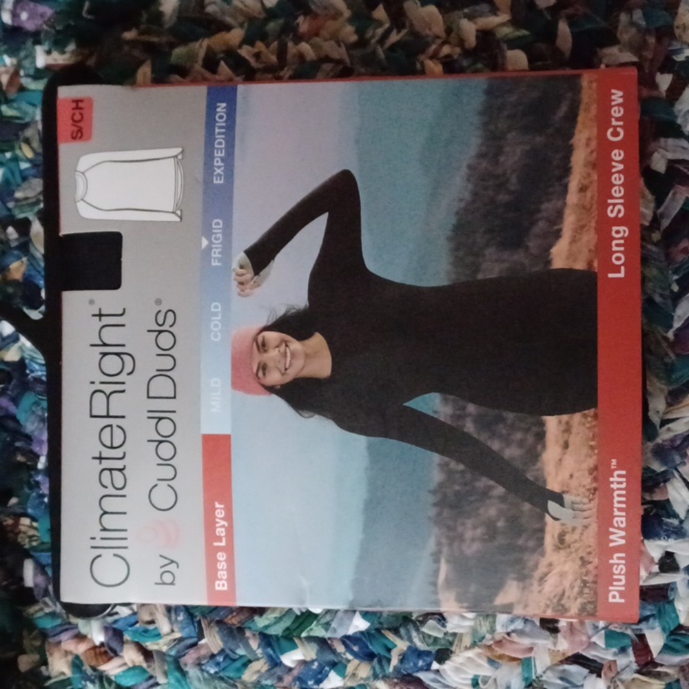 New ❄️ ClimateRight by Cuddleduds ❄️  Size Small ❄️ Base Layer